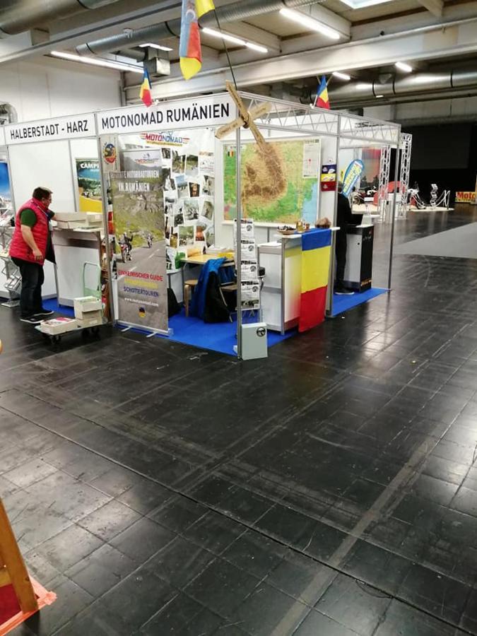 Pension, Camping & Biker Station Zur Deutschen Eiche Ciocanesti Екстериор снимка